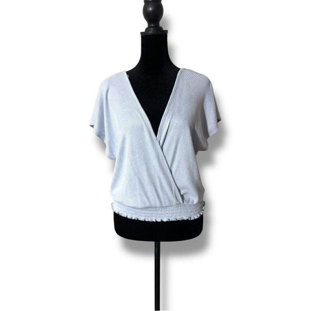 Women's White V-Neck Top - Picture 4 of 16